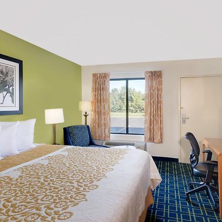 Days Inn By Wyndham Easton Kültér fotó