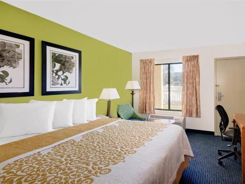 Days Inn By Wyndham Easton Kültér fotó