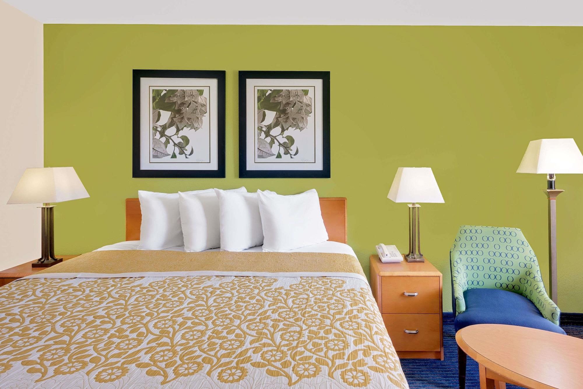 Days Inn By Wyndham Easton Kültér fotó